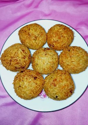 A picture of Cheesy chicken balls.