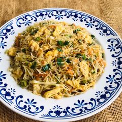 A picture of Egg fried rice 🇨🇳.