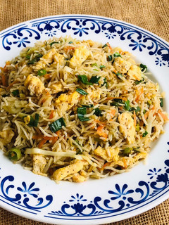 A picture of Egg fried rice 🇨🇳.