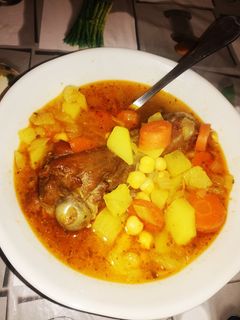 Una foto de Sopa de hueso ahumado