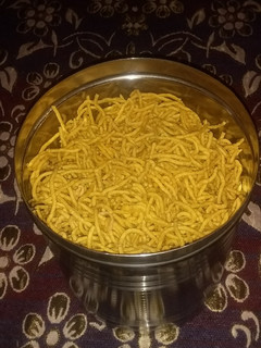 सेव (sev recipe in Hindi) रेसिपी मुख्य फोटो