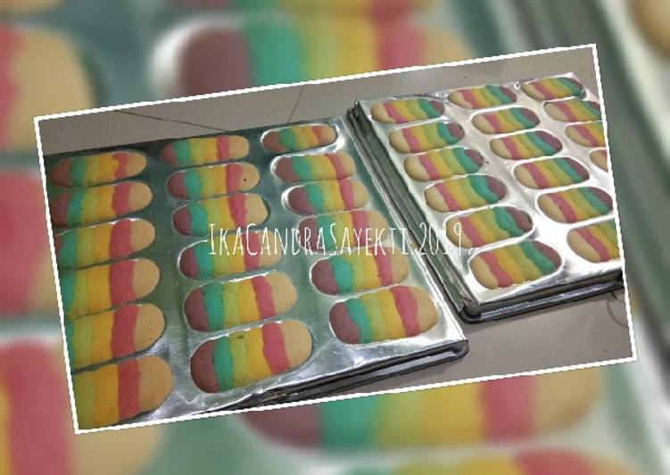 Cara termudah untuk Menyegarkan Makan di DimeLidah Kucing Pelangi