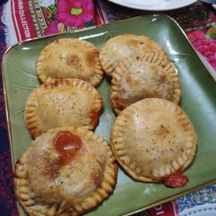 A picture of Pizza pockets.