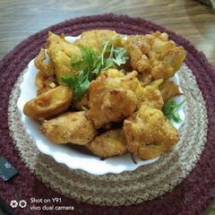 A picture of Pumpkin Flower Pakoras.