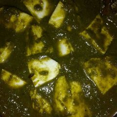 A picture of Palak paneer.