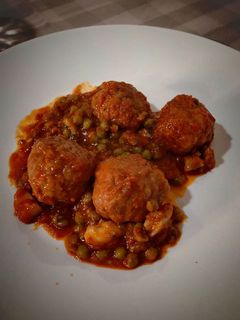 Una foto de Albóndigas con sepia