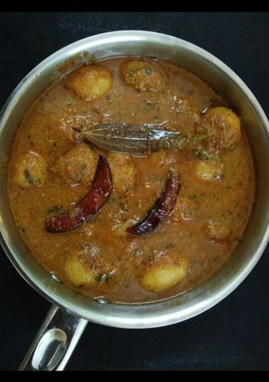 A picture of Kashmiri Dum Aloo.