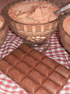 Фото Десерт из ряженки с какао.