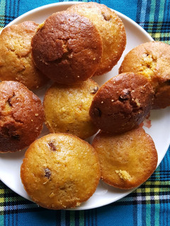A picture of Carrot cup cake.