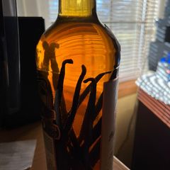 A picture of Homemade Vanilla Extract.