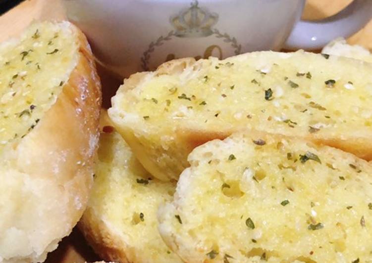 Cara Menghidangkan Garlic bread Untuk Pemula!