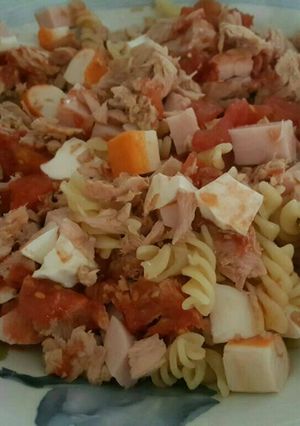 Una foto de Ensalada fría de pasta