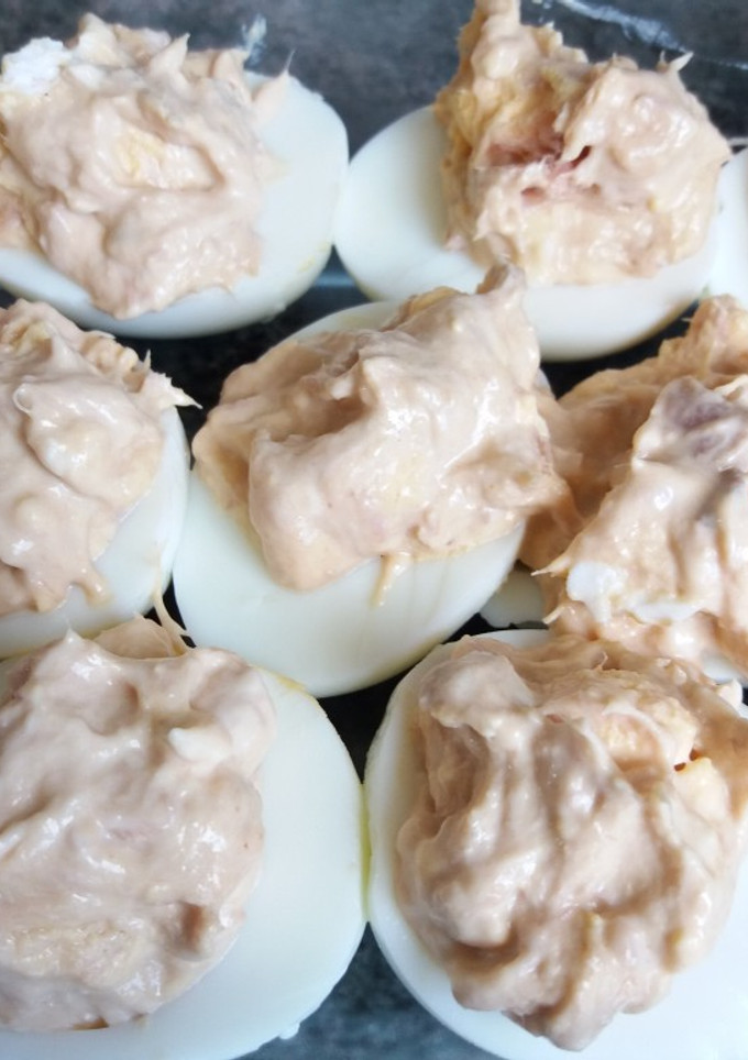 Una foto de Huevos rellenos🥚