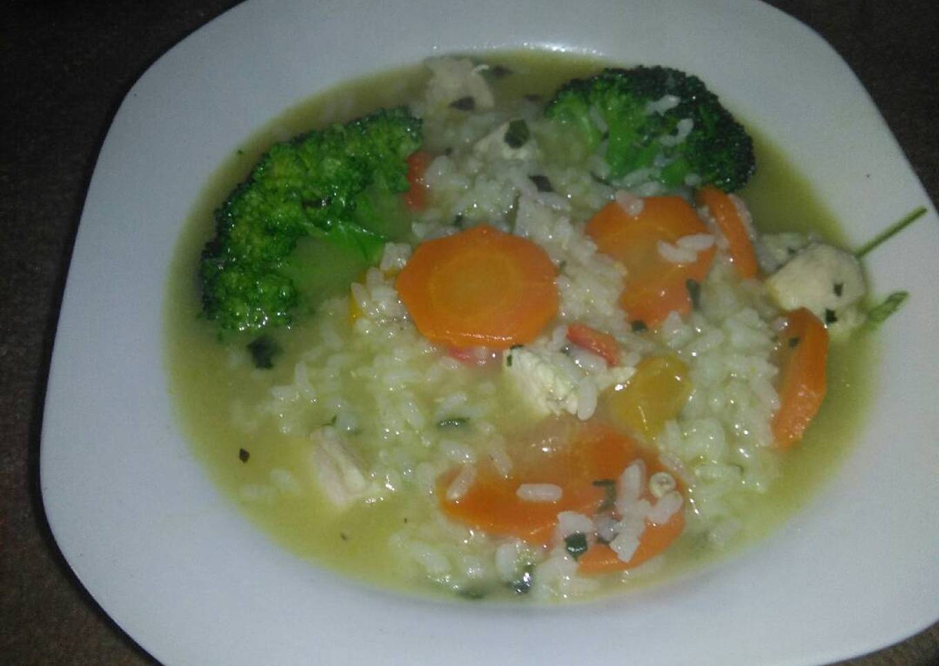 Arroz con verduras y pollo