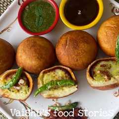 A picture of ફા્ઈડ વડા બોમ્બ(fried vada bomb in Gujarati).