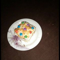A picture of Bread cake.