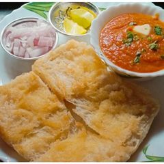 A picture of Pav-Bhaji.