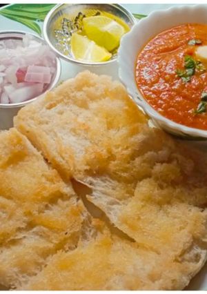 A picture of Pav-Bhaji.