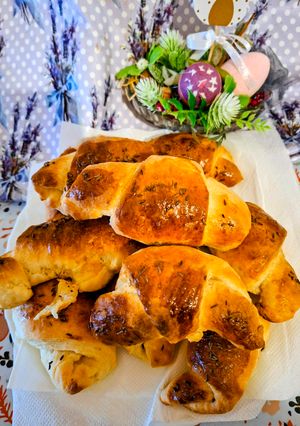 Pihe-puha sajtos, kömènymagos sörkifli 🥐🧀🐇🐣 recept fotója