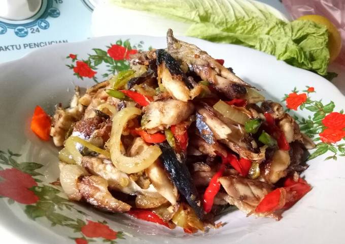 Resep Ikan Cue Suwir Pedas Oleh Sigit Priyandae Cookpad