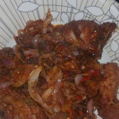 A picture of Peppered meat.