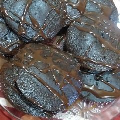 A picture of Melting chocolate idli.