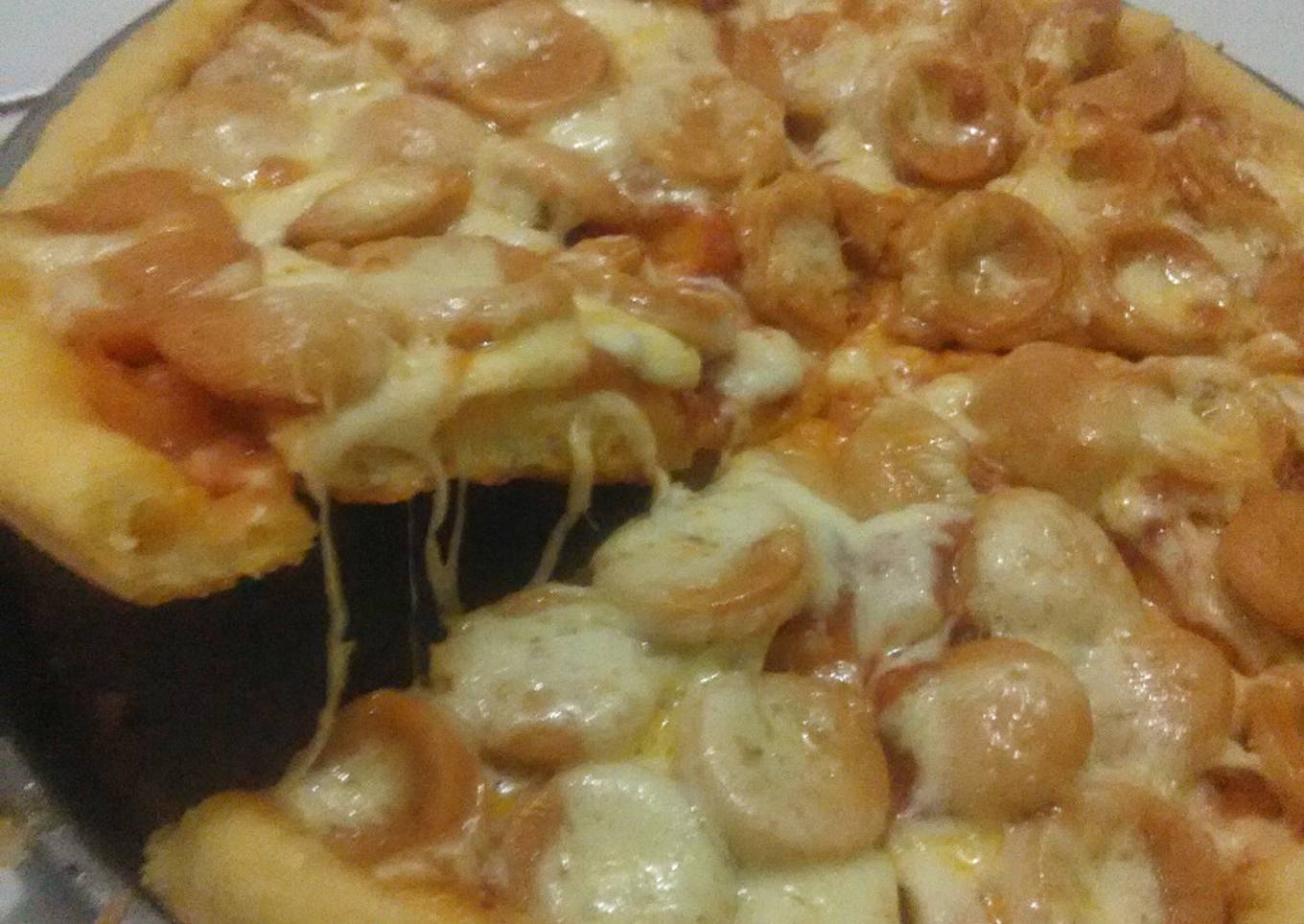 Pizza sosis simpel meleleh