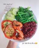 #Eatclean Tôm ram tỏi + trứng chiên cà chua + rau bí xào tỏi + bầu luột + cơm lứt