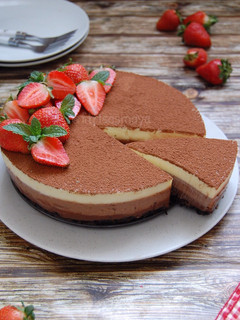 Foto resep Triple Chocolate Mousse cake (unbake)
