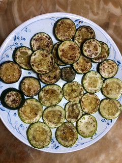 乾煎櫛瓜 的食譜成品照片