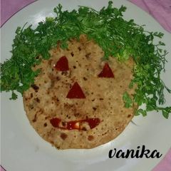A picture of Stuffed potato onion paratha.