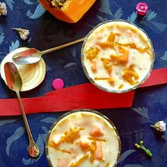 A picture of Papaya with sago.