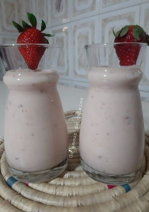 Une photo de Smoothie fraises banane 🍓🍌