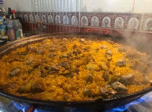 Una foto de Paella de secreto ibérico y foie