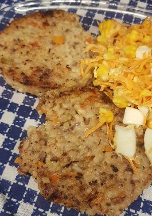 Una foto de Hamburguesas de arroz yamaní