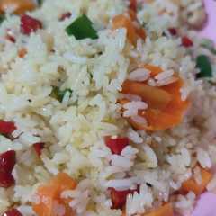 รูปของ Nasi goreng bawang keju sayur beku