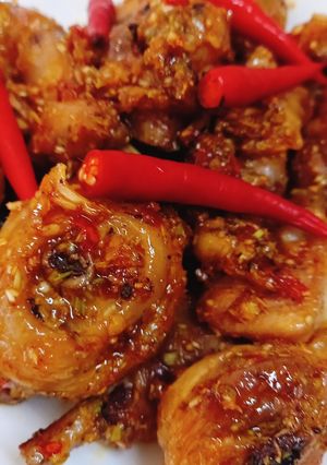 Hình của món Gà rang sả ớt.