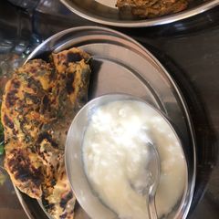 A picture of Palak Paratha.