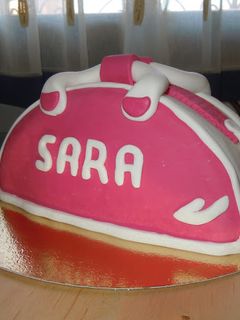 Una foto de Tarta bolso (fondant)