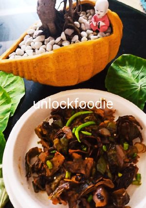 A picture of Dry Chilli Patra.