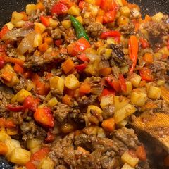 A picture of Beef Mince or Pork Pinoy Style.