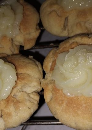 Una foto de Pepas con relleno de lemon pie!!🍋🍋