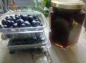 Una foto de Arándanos y Cerezas o Guindas  Cómo  Conservárlas