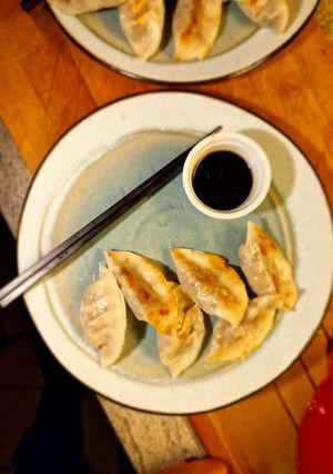 Une photo de Gyozas aux champignons