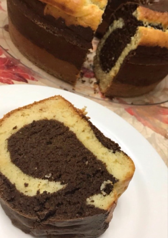 Una foto de Pastel marmoleado