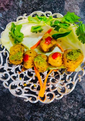 સ્ટીમ ગાર્ડન મુઠીયા(steam garden muthiya in Gujarati) રેસીપી મુખ્ય ફોટો