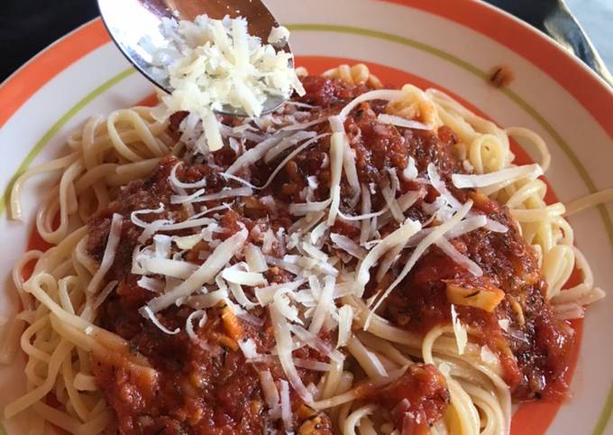 Salsa de tomate italiana fácil para pasta Receta de Ro Cuevas- Cookpad