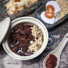 A picture of Rawon.