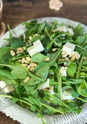 A picture of Arugula and Tofu Salada.