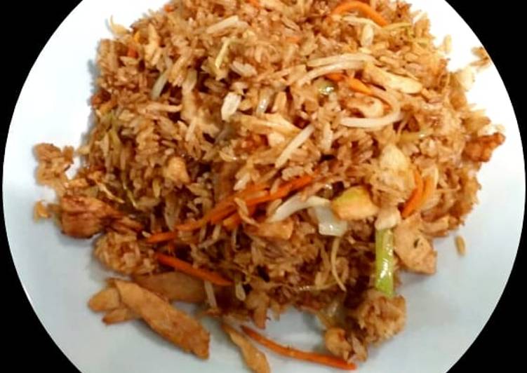 Chinese Chicken Fried Rice Recipe In Hindi